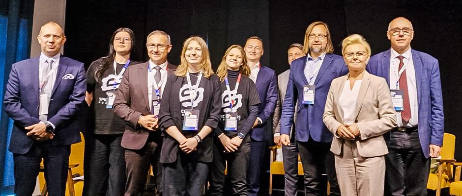 Szef Państwowej Inspekcji Pracy z uczestnikami Future Economy & Tech Forum
