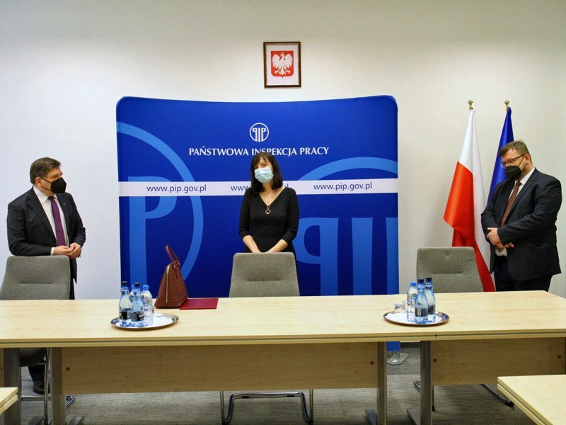 Chief Labour Inspector Katarzyna Łażewska-Hrycko met at the headquarters of the Chief Labour Inspectorate with her deputies and directors of departments.