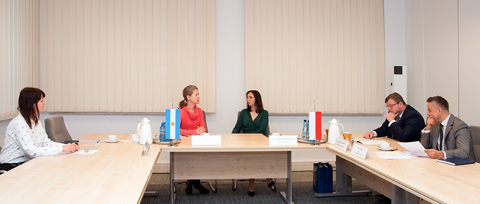 Chief Labour Inspector Katarzyna Łażewska-Hrycko and Alicia Irene Falkowski, Ambassador of the Republic of Argentina