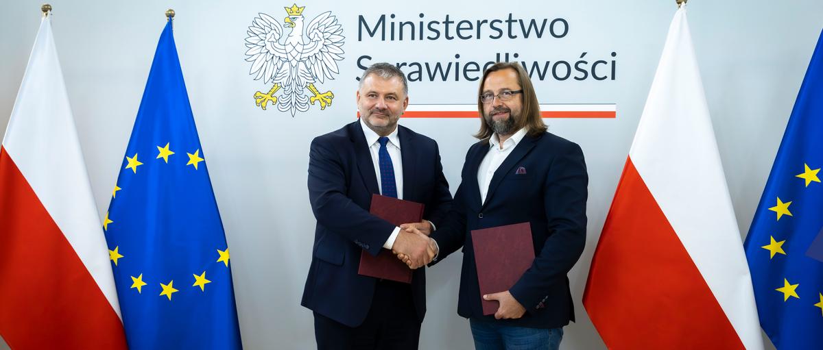 Podpisane porozumienia w sprawie szkolenia ławników 