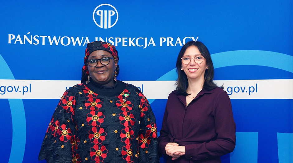 Główny Inspektor Pracy Katarzyna Łażewska-Hrycko i Patience Obinna-Okiyi, p.o. minister/chargé d'affaires Ambasady Nigerii w Polsce